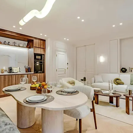La Luna Sta Sorgendo Apartment Rome